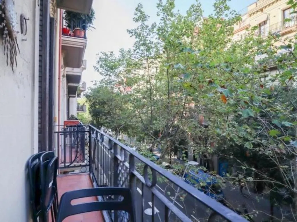 Spacious Aptmt Close To Pl Universidad And Pl Catalunya, 2,5 Bedrooms, Balcony, Heating, Elevator Min 31 Nights Барселона 0*,  Испания